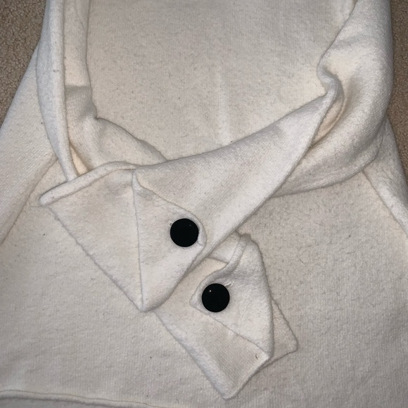 Zara Knit Thick White high neck sweater with velvet button arm detail - Picture 4 of 8